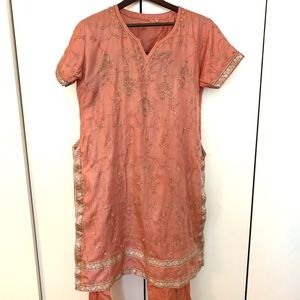Vintage Kurta Silk Embroidered size L